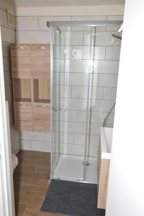 דירות רוסלאר Modern And Private Studio With All Comfort! מראה חיצוני תמונה